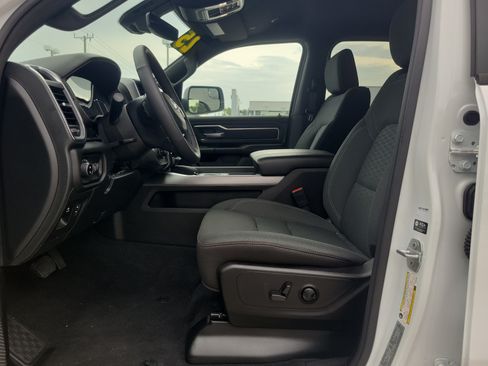 Used 2025 RAM 1500 Big Horn RWD image 10