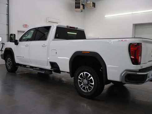 Used 2025 GMC Sierra 3500 SLE w/ SLE Convenience Package AWD/4WD image 6