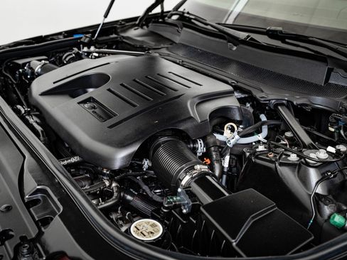 Used 2023 Land Rover Discovery S R-Dynamic image 49