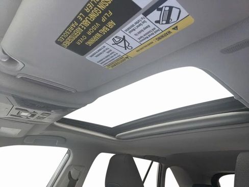 Used 2023 Toyota RAV4 XLE w/ Convenience Package image 33