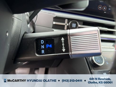 Certified 2024 Hyundai Santa Fe Limited FWD image 12