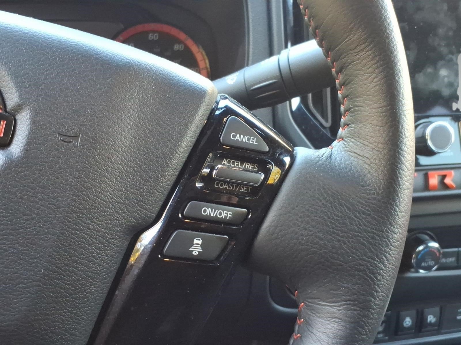 Used 2026 Nissan Frontier PRO-4X AWD/4WD image 13