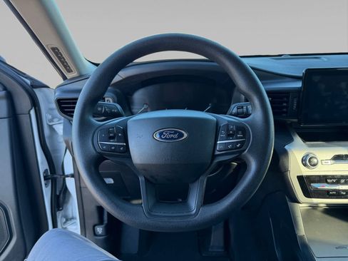 Used 2021 Ford Explorer 4WD w/ Class III Trailer Tow Package image 12