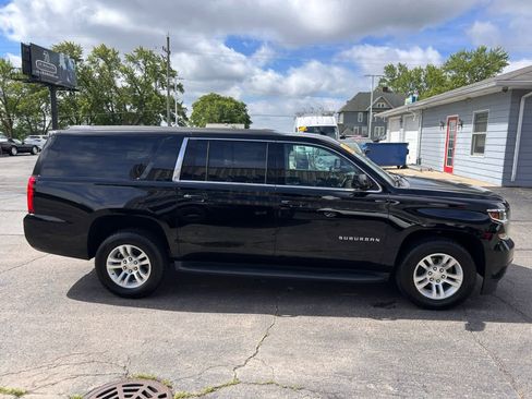 Used 2020 Chevrolet Suburban LS w/ Skid Plate Package AWD/4WD image 2