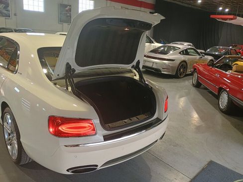 Used 2016 Bentley Flying Spur W12 AWD/4WD image 39