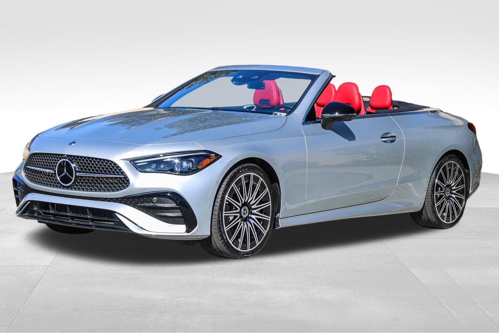 New 2027 Mercedes-Benz CLE 450 4MATIC Cabriolet image 3
