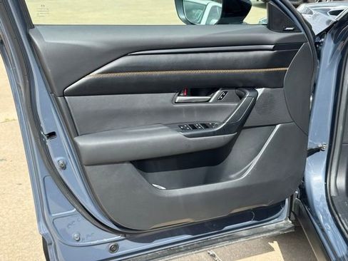 Used 2025 MAZDA CX-50 AWD 2.5 Hybrid w/ Premium Pkg image 10