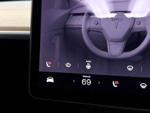 Used 2023 Tesla Model 3 Standard Range RWD image 28