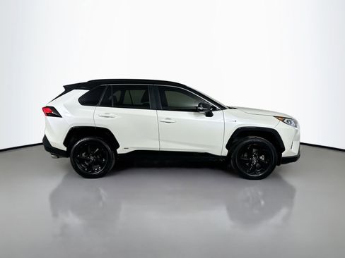 Used 2020 Toyota RAV4 XSE image 4