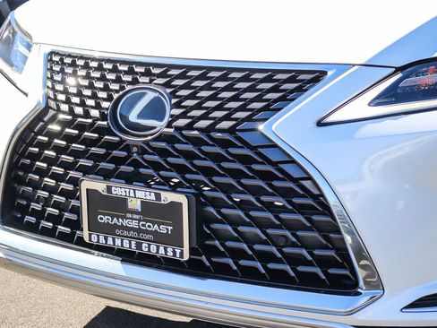 Used 2020 Lexus RX 350L FWD w/ Premium Package image 9