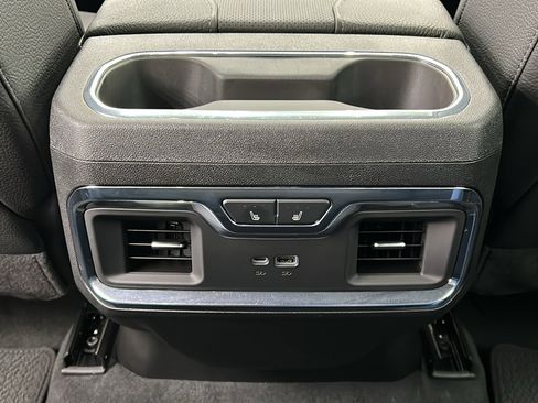 Used 2025 GMC Sierra 3500 Denali image 39