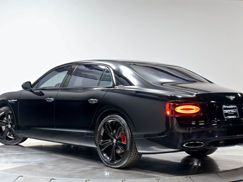 Used 2017 Bentley Flying Spur S W12 AWD/4WD image 64