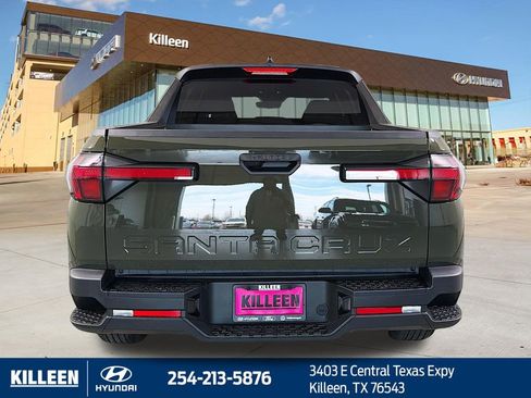 Used 2025 Hyundai Santa Cruz SEL FWD image 8