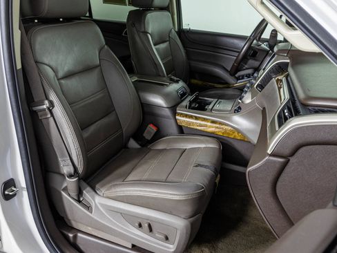 Used 2016 GMC Yukon Denali w/ Open Road Package AWD/4WD image 55