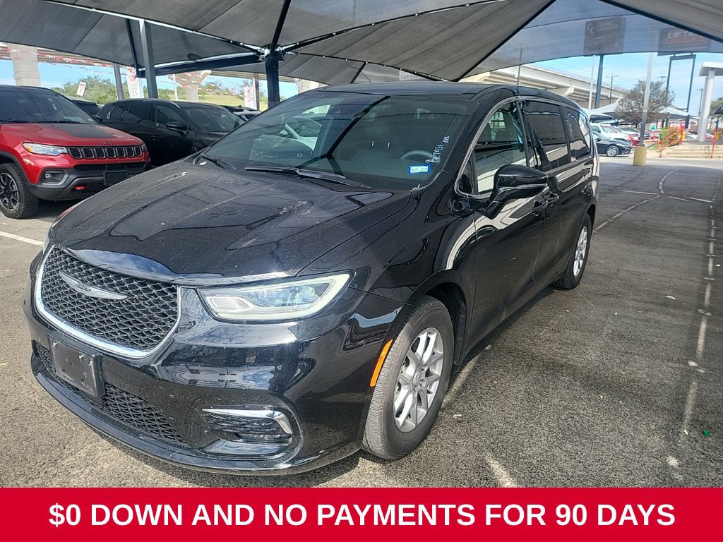Used 2026 Chrysler Pacifica Select FWD image 1