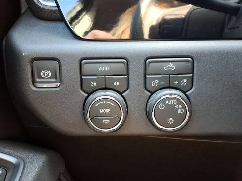 Used 2026 Chevrolet Silverado 1500 LT AWD/4WD image 20