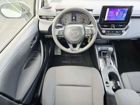 Used 2023 Toyota Corolla LE image 10