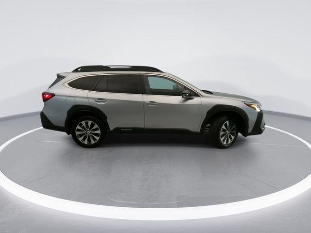 Used 2025 Subaru Outback Limited XT AWD/4WD image 5