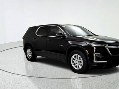 Used 2023 Chevrolet Traverse LS