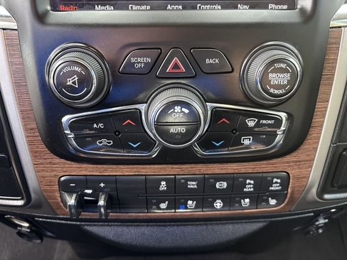 Used 2018 RAM 3500 Laramie image 20