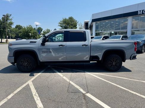 Used 2024 Chevrolet Silverado 2500 LTZ w/ LTZ Plus Package AWD/4WD image 2