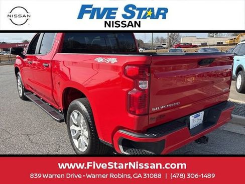 Used 2024 Chevrolet Silverado 1500 Custom image 5