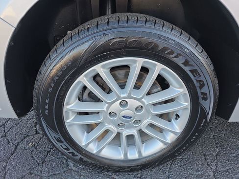 Used 2013 Ford Flex SEL image 17