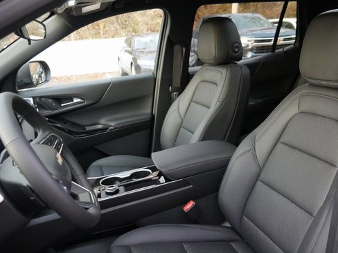 New 2026 Chevrolet Equinox LT image 9