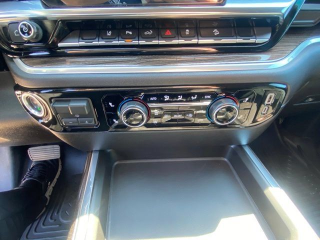 Used 2026 Chevrolet Silverado 2500 LT w/ Trail Boss Package AWD/4WD image 17