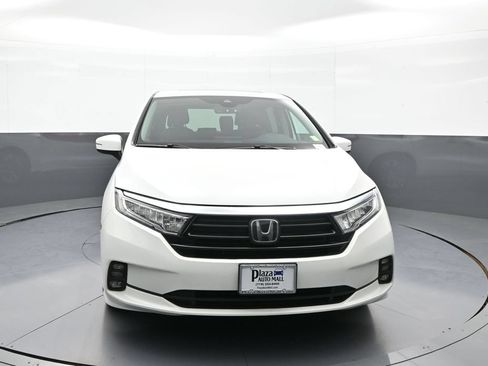Certified 2024 Honda Odyssey EX-L image 2