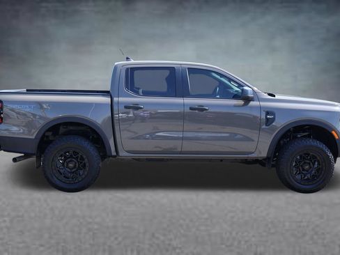 Used 2025 Ford Ranger XLT AWD/4WD image 2