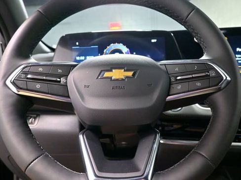 New 2026 Chevrolet Equinox LT w/ Convenience Package II image 17