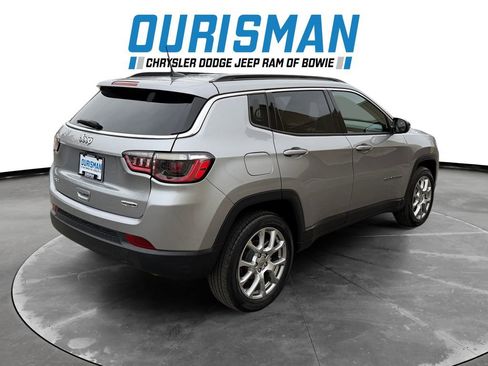 Used 2022 Jeep Compass Latitude image 6