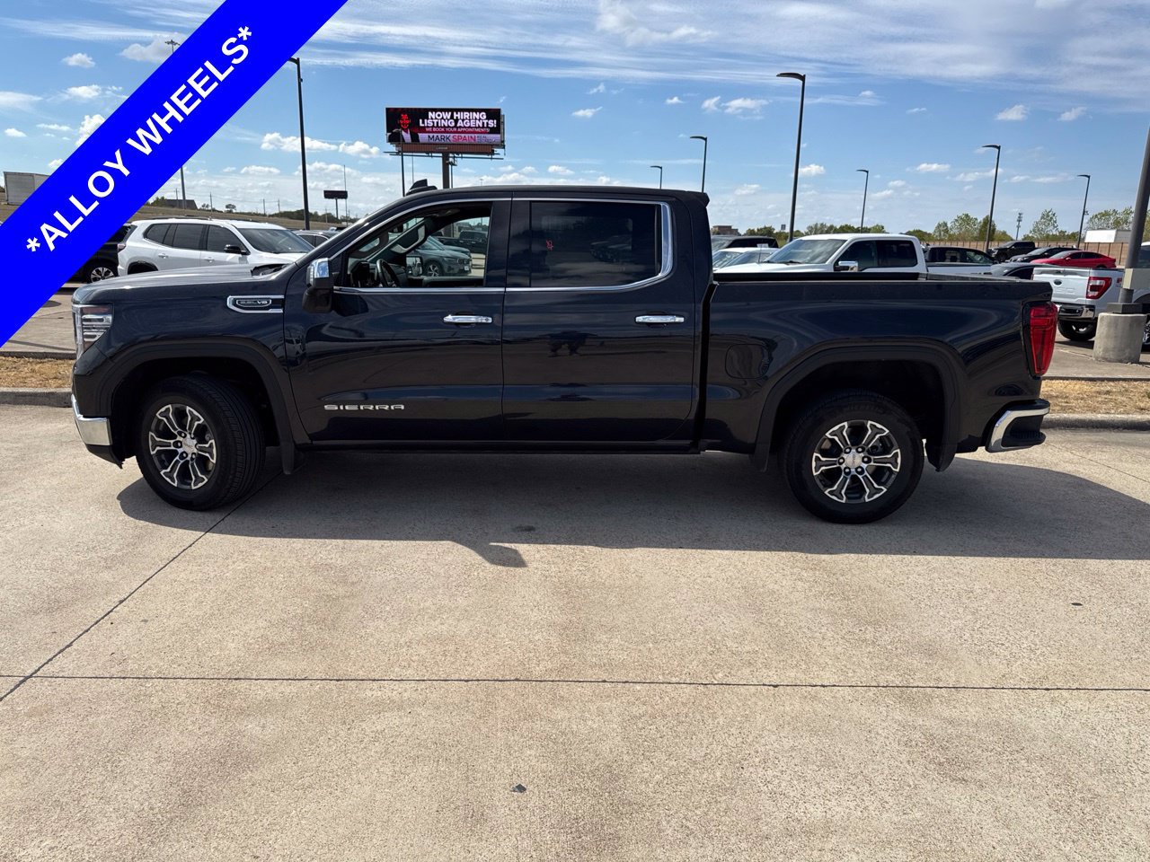 Used 2026 GMC Sierra 1500 SLT RWD image 3