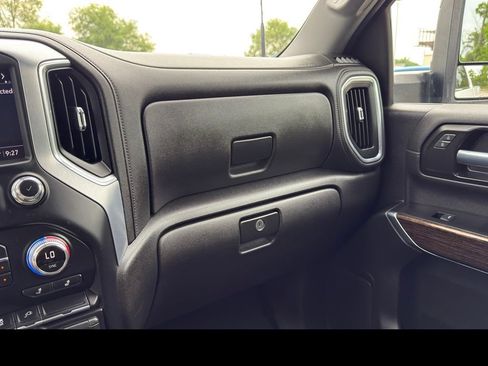Used 2022 GMC Sierra 3500 SLE w/ SLE Convenience Package AWD/4WD image 26