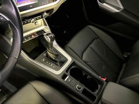 Used 2022 Audi Q3 2.0T Premium image 16