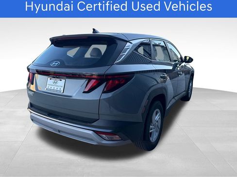 Certified 2025 Hyundai Tucson SE FWD image 4