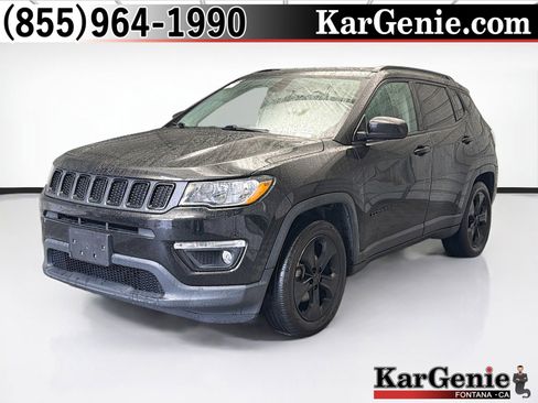 Used 2019 Jeep Compass Latitude FWD image 1