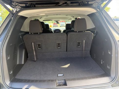 Used 2020 Chevrolet Traverse LT AWD/4WD image 8