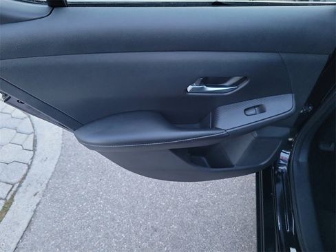 Used 2021 Nissan Sentra SV image 11