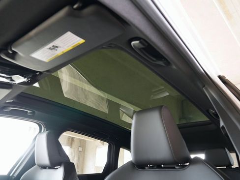 Used 2026 BMW X3 xDrive30 w/ Premium Package image 11