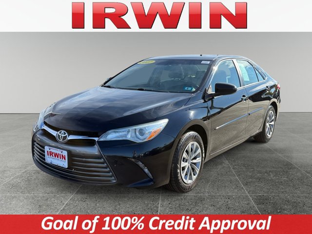 Used 2017 Toyota Camry LE FWD image 1