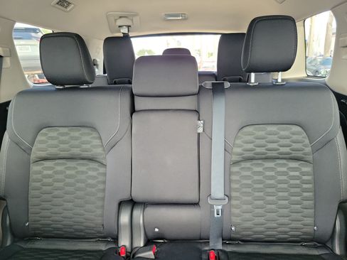 Used 2024 Nissan Pathfinder SV w/ Lighting Package (N92) FWD image 20