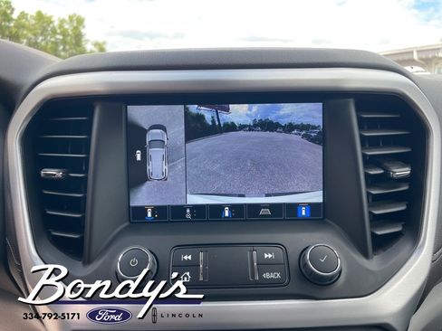 Used 2023 GMC Acadia SLT w/ Technology Package image 8