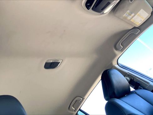 Used 2021 Subaru Outback Onyx Edition XT image 12