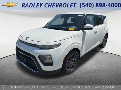 Used 2021 Kia Soul S FWD image 3