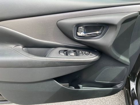 Used 2020 Nissan Murano SV image 11