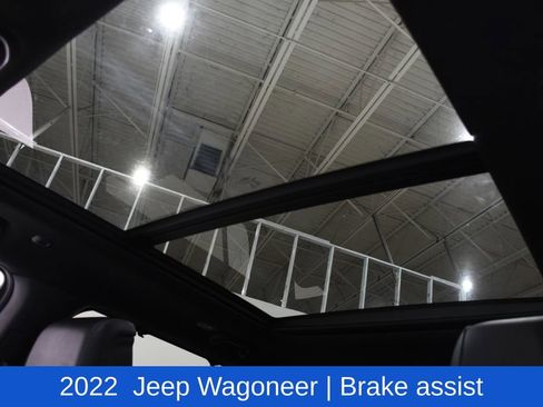 Used 2022 Jeep Wagoneer Series III w/ Premium Group I AWD/4WD image 25
