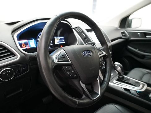 Used 2017 Ford Edge SEL w/ Equipment Group 201A AWD/4WD image 8