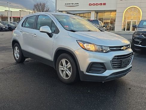 Used 2020 Chevrolet Trax LS image 7